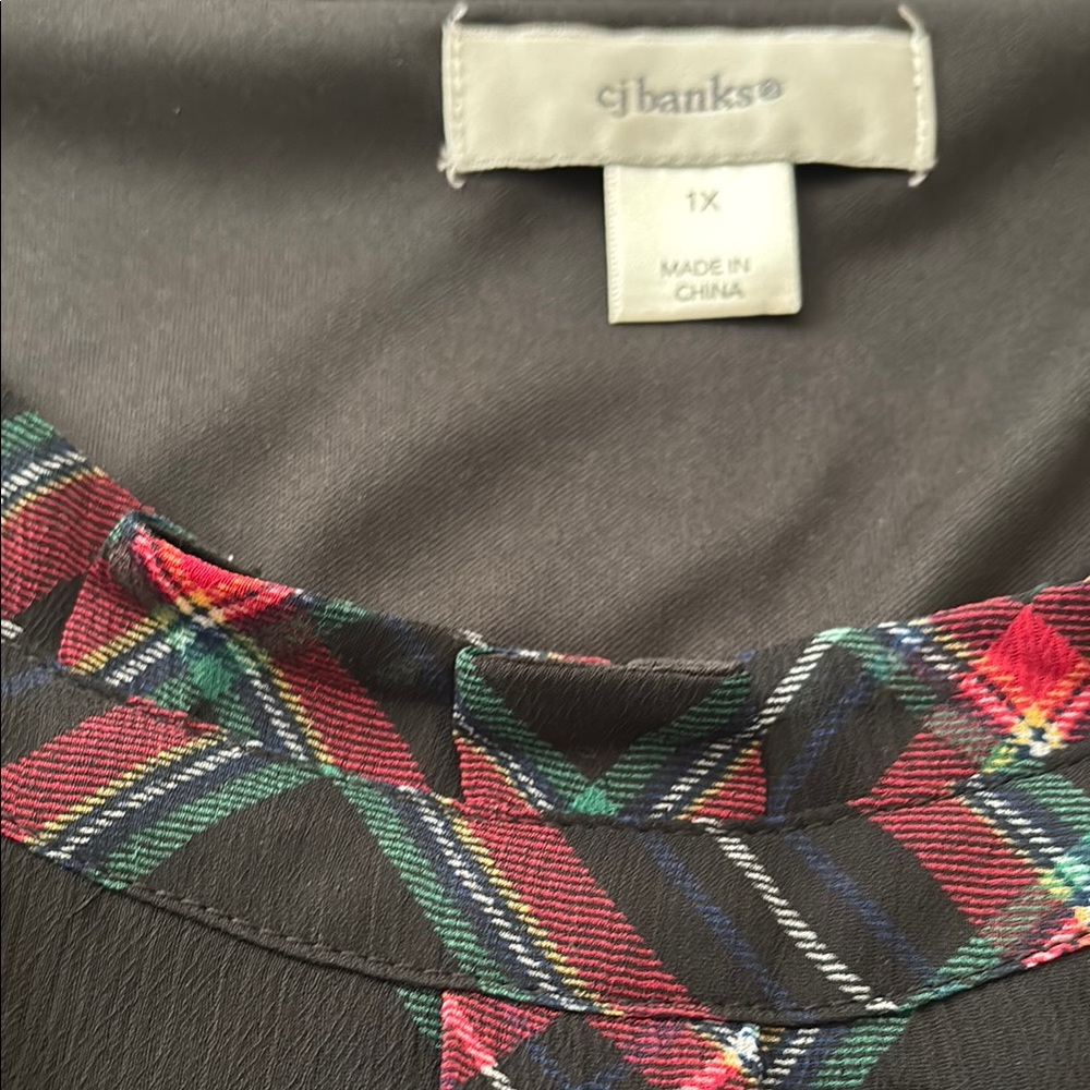 CJ Banks Women's Black and Red Plaid Sleeveless Top - Picture 4 of 5
